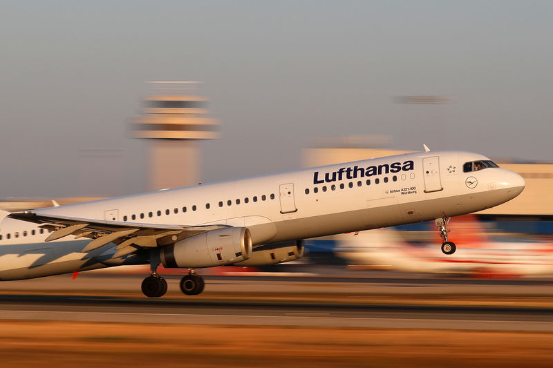 &copy; Reuters.  Lufthansa diz que negociações continuam ante eventual greve de pilotos