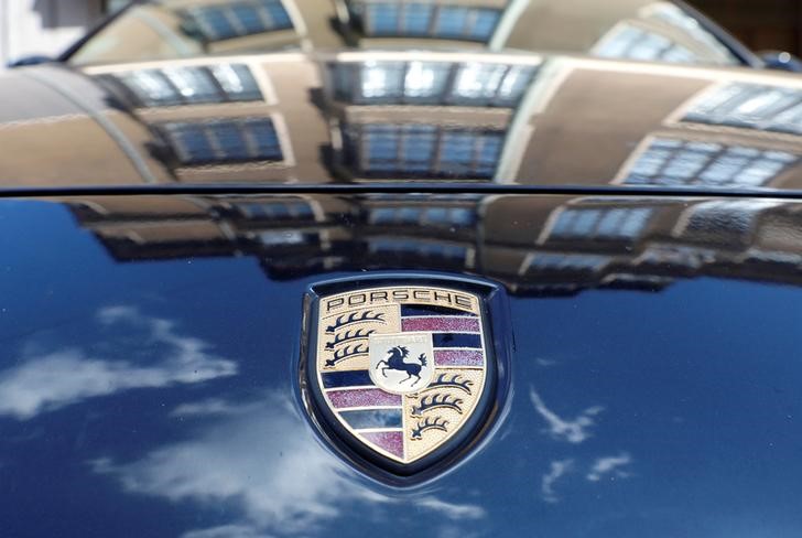 Porsche fa il suo debutto alla Borsa di Francoforte, equity value a 75 miliardi