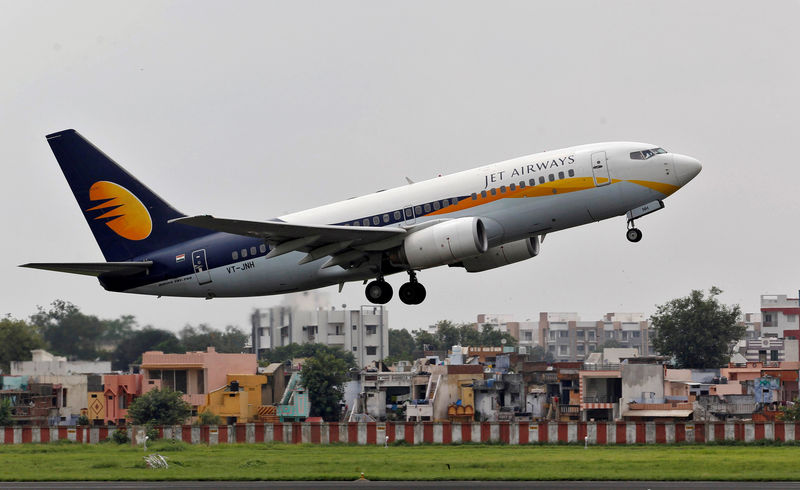 &copy; Reuters.  Exclusive: Lessors to India's troubled Jet Airways consider taking back planes - sources