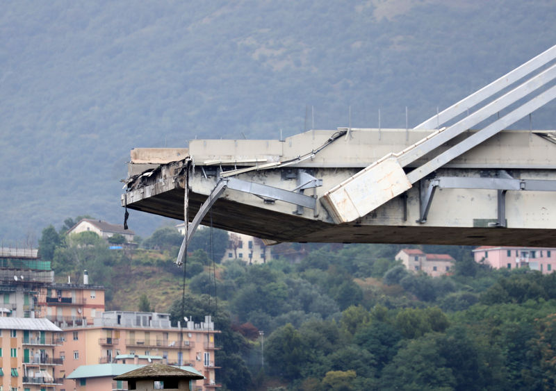 &copy; Reuters.  Commissione ponte Morandi: ipotesi su crollo ristrette, anche da Aspi idee chiare