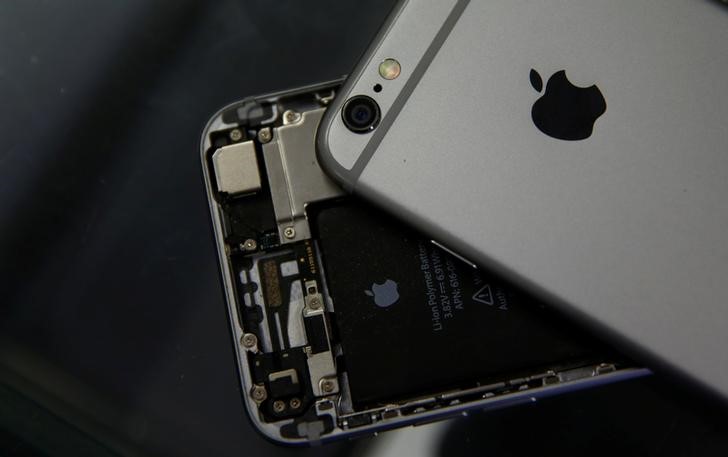 Apple: Subió 2.3% hoy a pesar de recorte de producción de iPhone para 2022