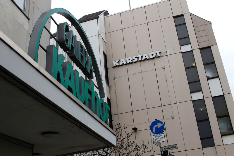 &copy; Reuters.  ROUNDUP/Fusion von Kaufhof und Karstadt perfekt