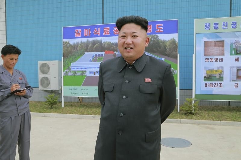 &copy; Reuters.  Corea del Norte destruye sitios de ensayos nucleares en medio de dudas sobre la cumbre con EEUU