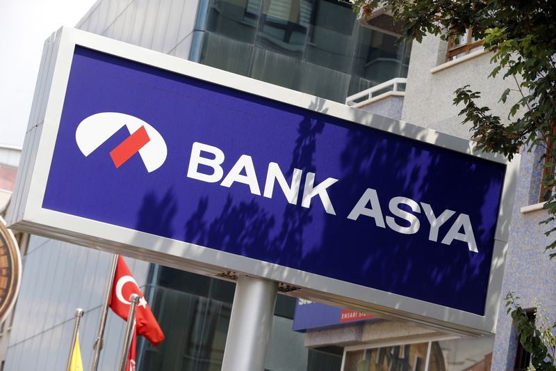 &copy; Reuters.  Bank Asya'yı 29 Mayıs'a kadar öncelikle satmayı planlıyoruz, satılmadığı takdirde tasfiye edeceğiz- TMSF/Gül