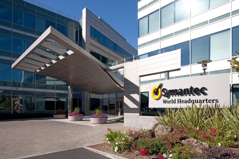 &copy; Reuters.  Symantec negocia venda de unidade de armazenamento Veritas ao Carlyle