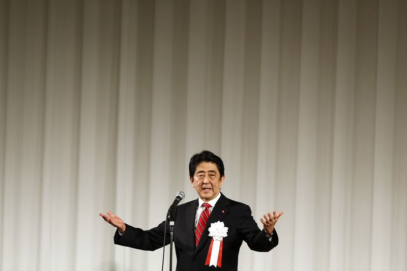 &copy; Reuters.  Japan's Abe expected to delay sales tax rise, call snap election - again
