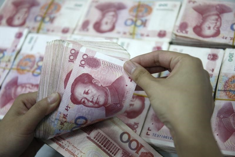 احتياطي النقد الأجنبي للصين ينخفض إلى 3.201 تريليون دولار