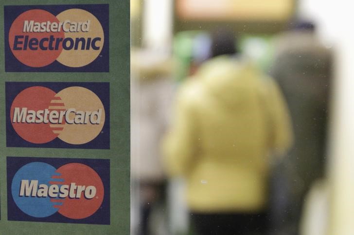 The FTC Investigates Visa and MasterCard on Debit-Card Routing - WSJ