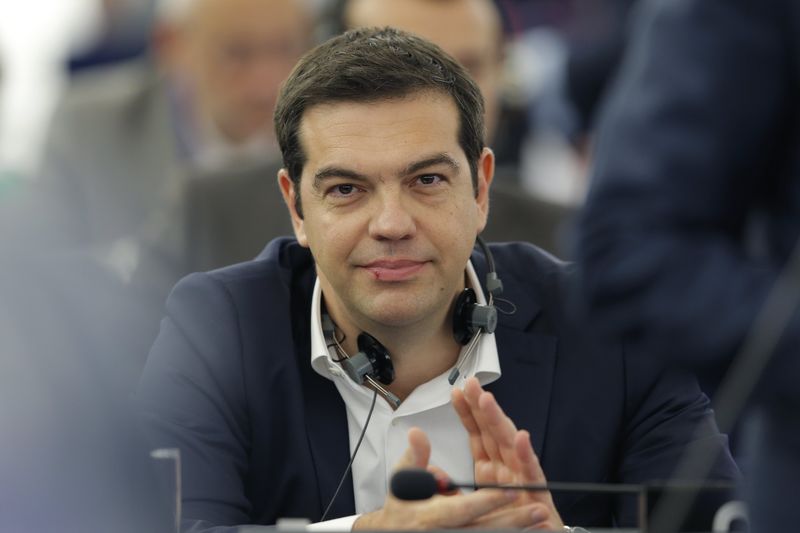 &copy; Reuters.  Grecia aprueba el rescate; moción de confianza para Tsipras
