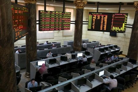 عاجل: البورصة المصرية تنتعش بعد صفقة استحواذ خليجية.. والمكاسب تتخطى 3%