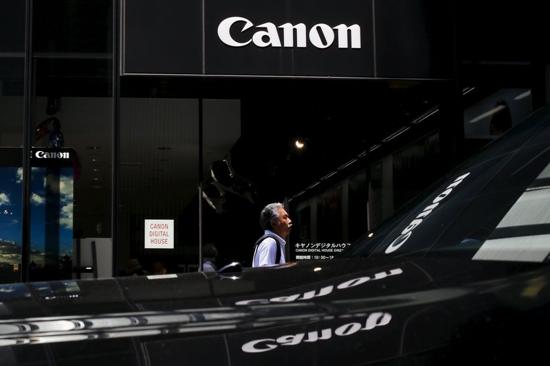 &copy; Reuters.  Canon obtém preferência em negociações por unidade médica da Toshiba