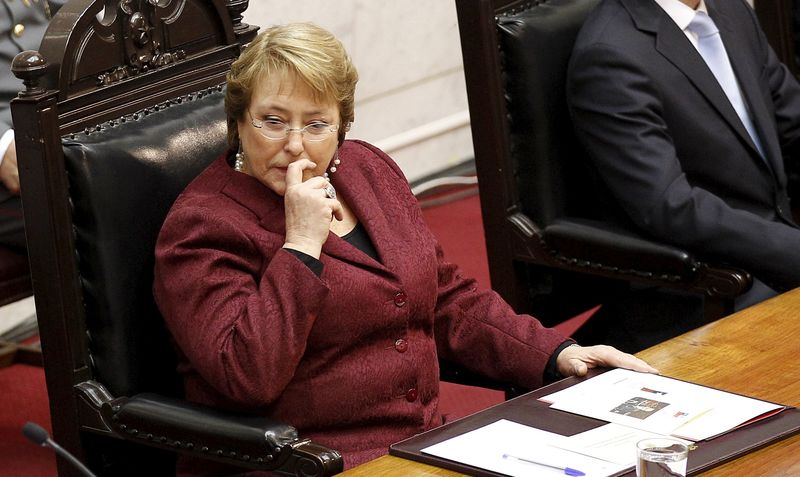 &copy; Reuters.  Bachelet defiende estabilidad y apertura de la economía chilena en Suecia