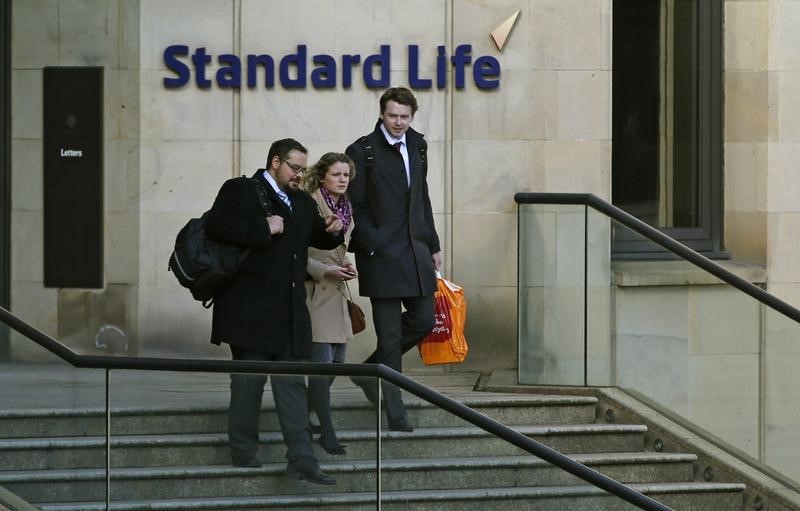 &copy; Reuters.  Standard Life Aberdeen to return as much as 1.75 billion pounds to investors