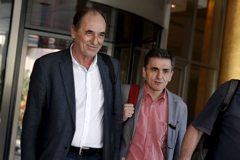 &copy; Reuters.  Atenas retomó negociaciones con los acreedores para obtener tramo pendiente