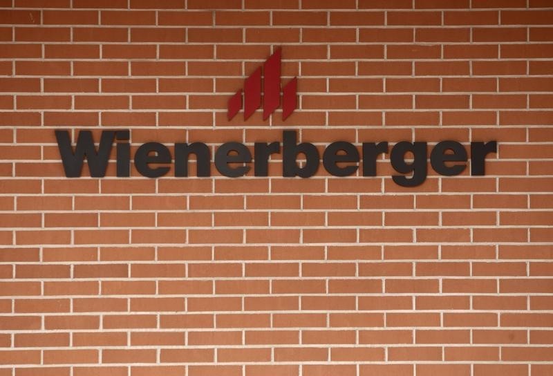 &copy; Reuters.  Wienerberger kehrt 2015 in Gewinnzone zurück - Dividende steigt