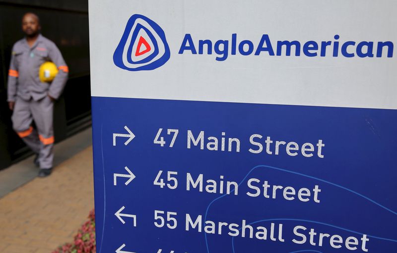 &copy; Reuters.  EXPLAINER-Indian billionaire Anil Agarwal's moves on Anglo