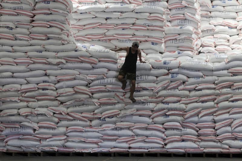 &copy; Reuters.  الأرز الأبيض يرتفع 1000 جنيه للطن خلال شهر