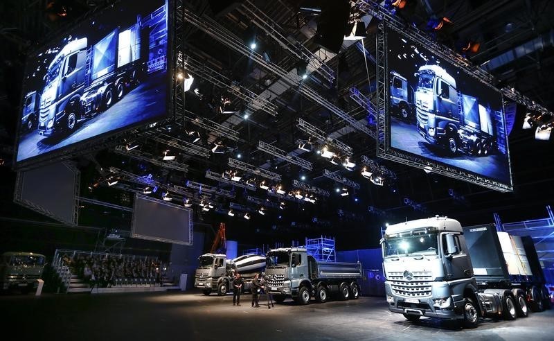 Vorbörse Europa: Daimler Truck, Adler Group, AT&S und Nestle mit viel Bewegung