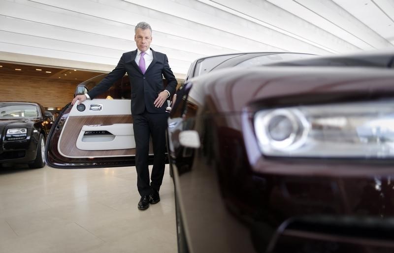 &copy; Reuters.  Rolls Royce arrastra a las bolsas europeas tras un 'profit warning'