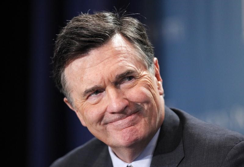 &copy; Reuters.  Fed's Lockhart insists June meeting is "live" for rate hike though will depend on economy