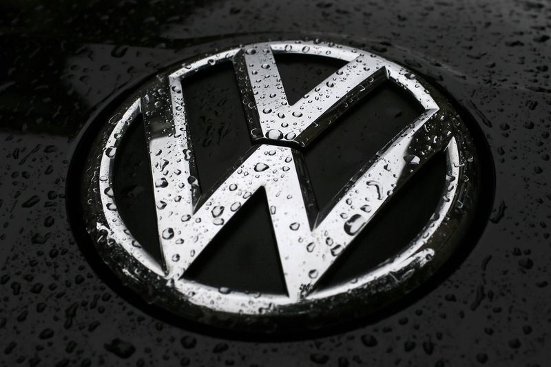 FIRMEN-BLICK-Volkswagen erwartet steigenden Marktanteil in Coronakrise