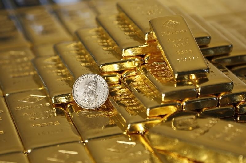 Futures emas lebih rendah selama sesi AS