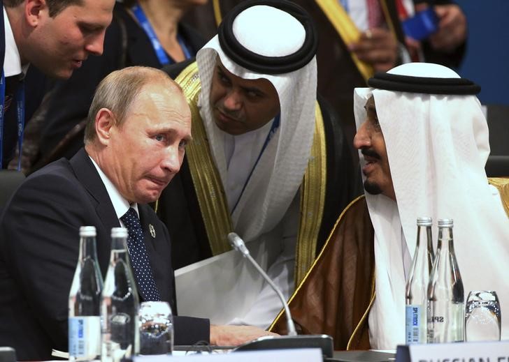 &copy; Reuters.  Цены на нефть взлетели на 5% в ожидании совместного заявления РФ и Саудовской Аравии