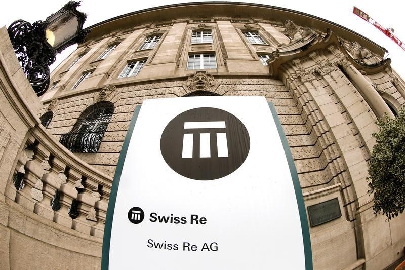 &copy; Reuters.  Swiss Re boekt meer winst