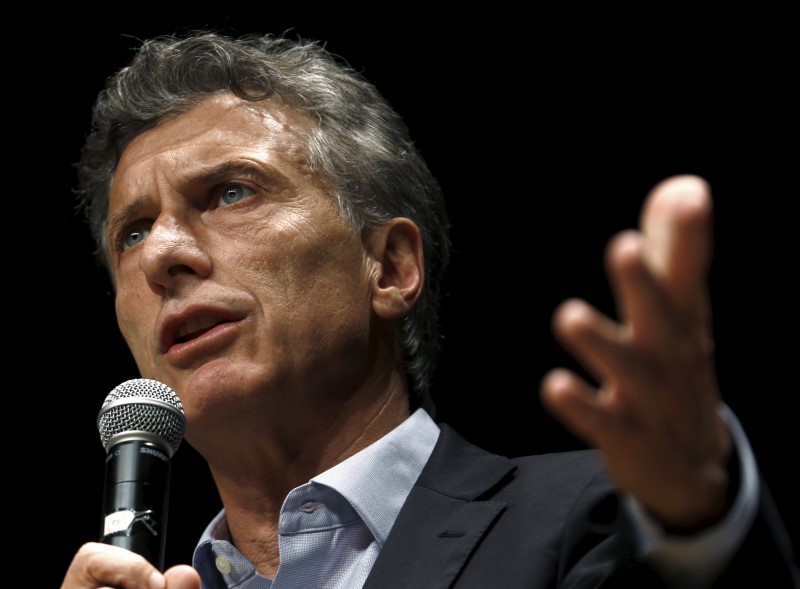 &copy; Reuters.  Macri admite que argentinos