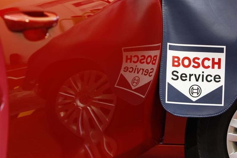&copy; Reuters.  Car parts maker Bosch to open business, hire staff in Iran