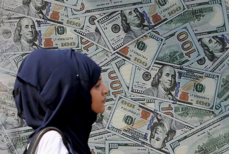 Egyptians lean on instalment payments to cope with inflation