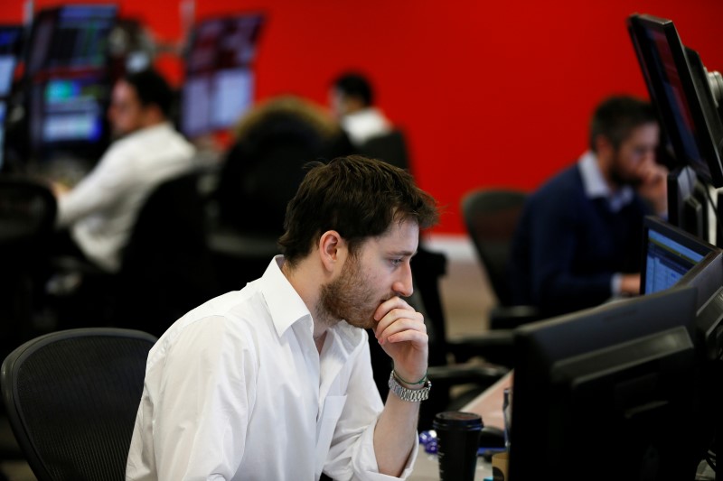 Canada stocks lower at close of trade; S&P/TSX Composite down 0.64%