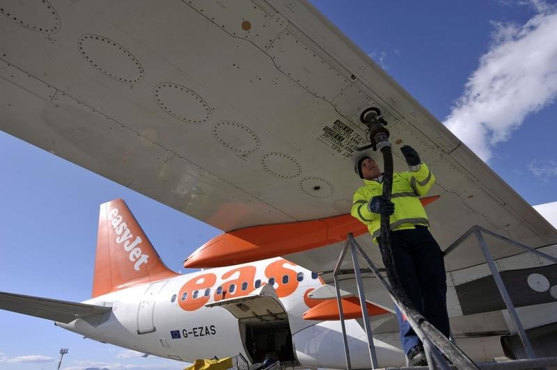 EasyJet Narrows Loss Through March But Still Coy on Guidance