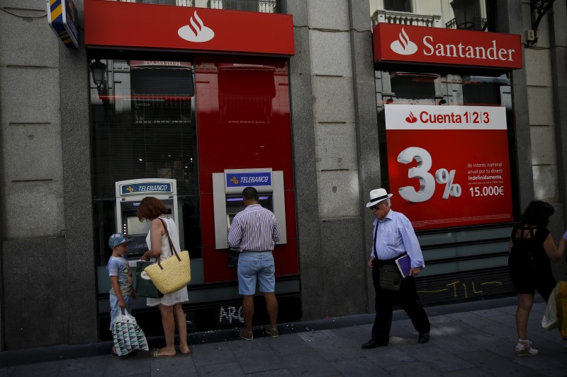 &copy; Reuters.  Santander cresce em receita e lucro e destaca aumento de clientes no Brasil no 1º trimestre