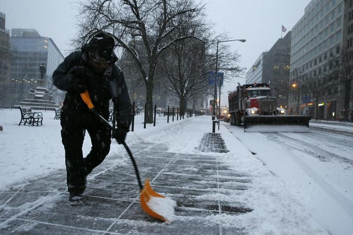 &copy; Reuters.  Lawnmower-maker Husqvarna hit as cold weather delays gardening season