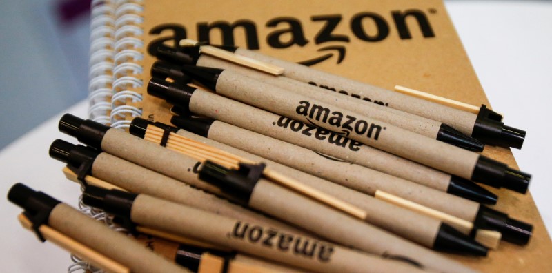 Midday Movers: Amazon.com, Apple, Intel and More