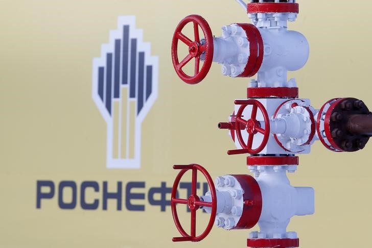&copy; Reuters.  Чистая прибыль "Газпром нефти" в 2016 году выросла в 1,8 раза
