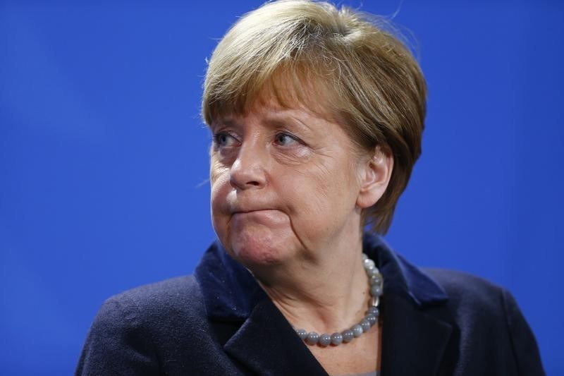 &copy; Reuters.  Transatlantic relations in a rocky patch, but things can improve - Merkel
