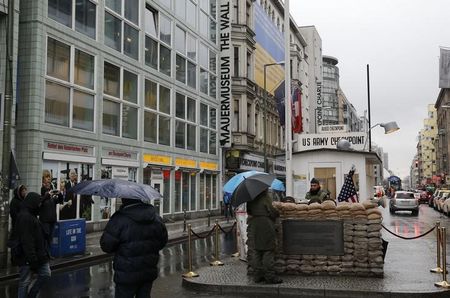 Eurozone inflation inches up slightly in August
