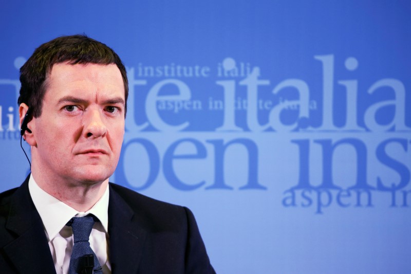 &copy; Reuters.  Osborne dice que el Reino Unido está preparado ante los desafíos del "brexit"