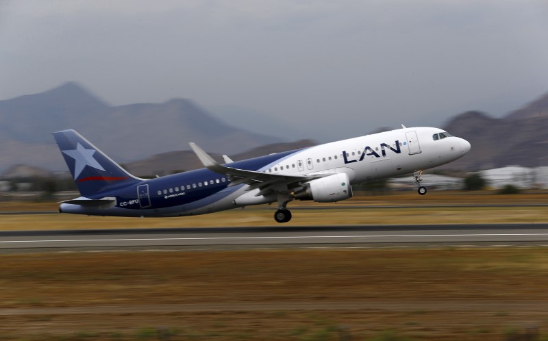 &copy; Reuters.  Latam Airlines obtém lucro de US$ 4,7 milhões no terceiro trimestre de 2016