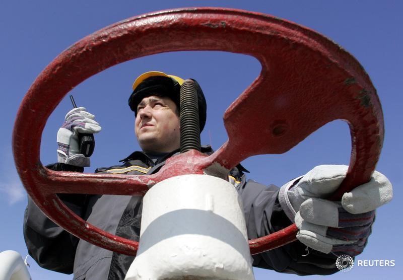 &copy; Reuters.  Rosneft announces world's longest well at Sakhalin-1 project