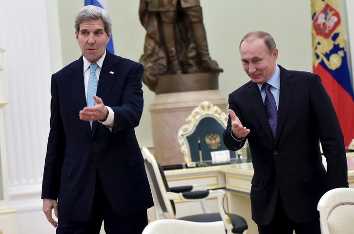 &copy; Reuters.  Kerry pede a Putin para abordar transição política na Síria