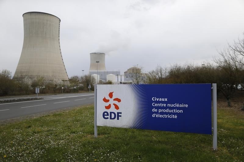 &copy; Reuters.  China's CGN says won't go it alone on British nuclear plants 