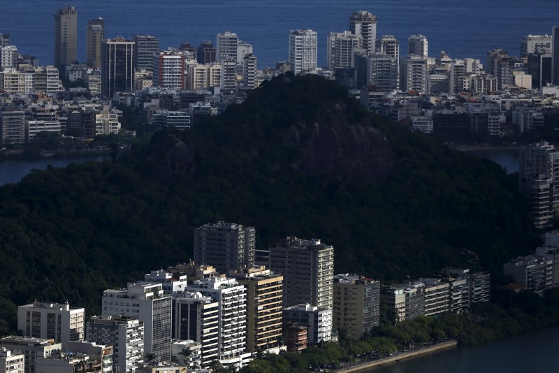 &copy; Reuters.  Brazil's Triunfo clinches $673 million restructuring with banks