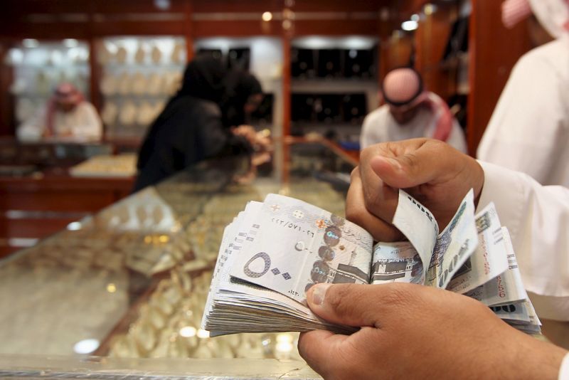 &copy; Reuters.  الصندوق العقاري السعودي يودع 940 مليون ريال في حسابات مستفيدي سكني لشهر مايو 2023
