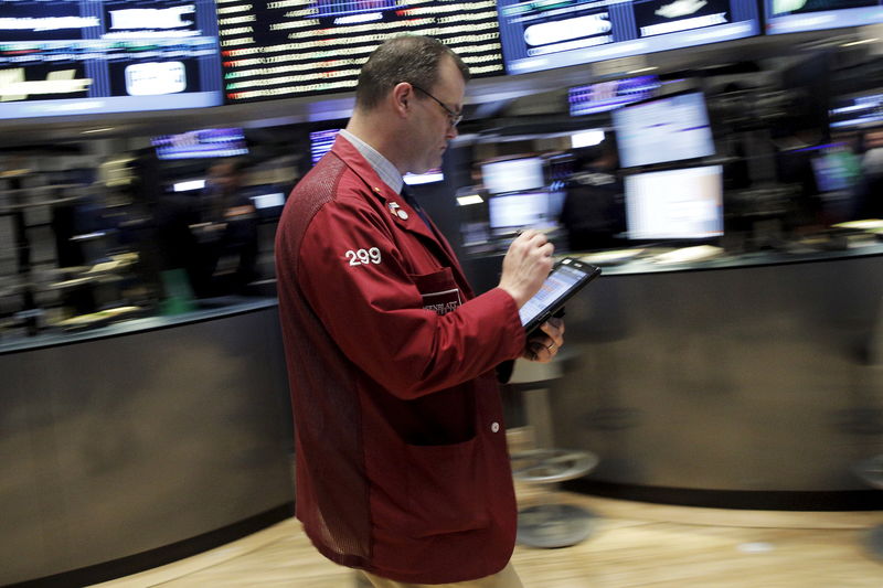 Stocks - Wall Street Falls Again in Worst Weekly Loss Since ’08