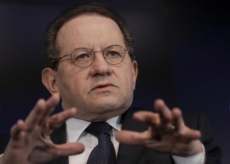 &copy; Reuters.  Vicepresidente BCE alerta a Italia de peligro de una nueva crisis de la deuda