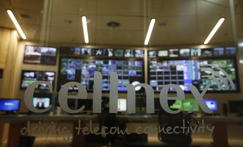 &copy; Reuters.  Cellnex gana 24 millones en el primer semestre, un 33 % más