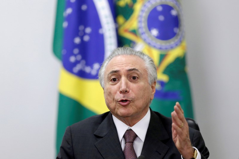 &copy; Reuters.  Brazil president's plan to restore finances takes step forward